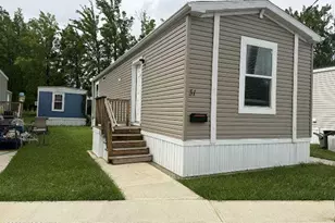 31 Randall Ave, Hazlet Township, NJ 07730 - Photo 1