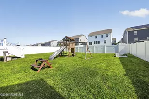 30 Holloway Ave, Manahawkin, NJ 08050 - Photo 8