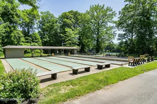 43 Eastport Ct, Red Bank, NJ 07701 - Photo 42