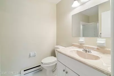43 Eastport Court, Red Bank, NJ 07701 - Photo 10