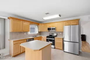 164 Bonaire Dr, Toms River Township, NJ 08757 - Photo 4