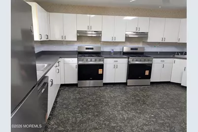 202 Lawrence Avenue, Lakewood, NJ 08701 - Photo 6