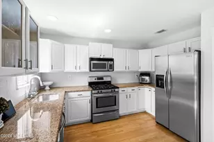 12 Vista Shores Dr, Union Beach, NJ 07735 - Photo 8