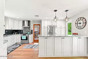 53 Ivy Way, Aberdeen Township, NJ 07747 - Photo 4