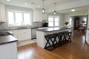 121 Princess Anne Dr, Freehold, NJ 07728 - Photo 4