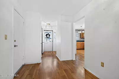 85 Woodshill Drive N, Lakewood, NJ 08701 - Photo 2