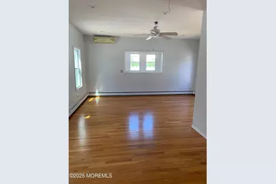 421 W Lincoln Avenue, Oakhurst, NJ 07755 - Photo 18