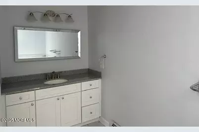 421 W Lincoln Avenue, Oakhurst, NJ 07755 - Photo 14