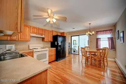 42 Piazza Correale #B, Freehold, NJ 07728 - Photo 20