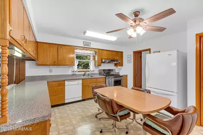 46 Camden Road, Hillsborough Township, NJ 08844 - Photo 22