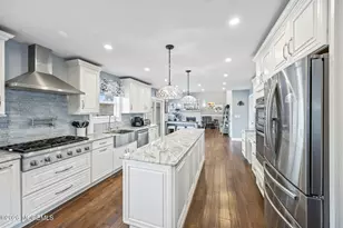 30 Kentucky Dr, Hazlet Township, NJ 07730 - Photo 10