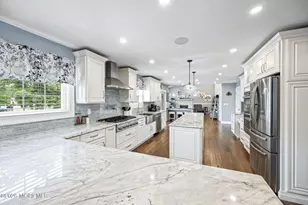 30 Kentucky Dr, Hazlet Township, NJ 07730 - Photo 12