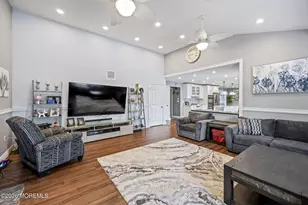 30 Kentucky Dr, Hazlet Township, NJ 07730 - Photo 16