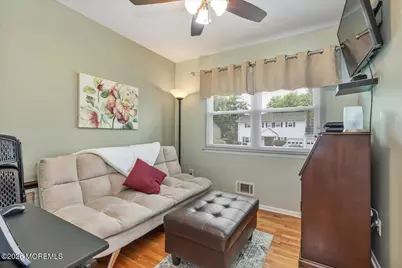 47 Cresci Boulevard, Hazlet Township, NJ 07730 - Photo 18