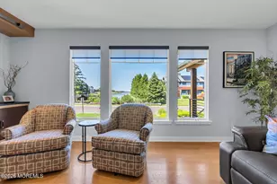16 Meadow Ave, Monmouth Beach, NJ 07750 - Photo 12