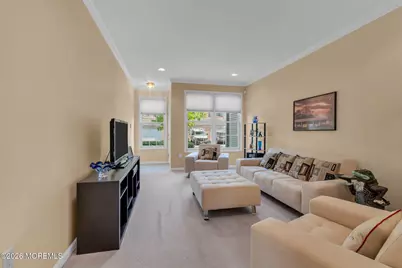 34 Chatsworth Road, Manalapan Township, NJ 07726 - Photo 16
