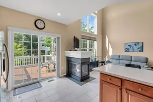 34 Chatsworth Rd, Manalapan Township, NJ 07726 - Photo 8