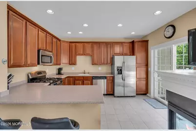 34 Chatsworth Road, Manalapan Township, NJ 07726 - Photo 12
