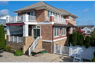 100 Trenton Avenue, Point Pleasant Beach, NJ 08742 - Photo 8