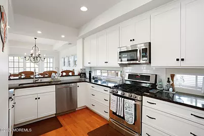 100 Trenton Avenue, Point Pleasant Beach, NJ 08742 - Photo 32