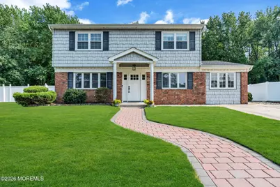 45 Croman Court, Hazlet Township, NJ 07730 - Photo 2