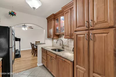 210 5th Avenue #27, Belmar, NJ 07719 - Photo 6
