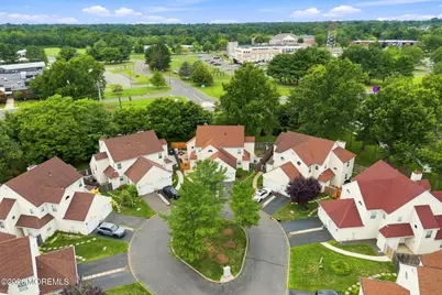 8 Cooper Court, Freehold, NJ 07728 - Photo 4