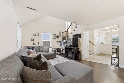 8 Cooper Court, Freehold, NJ 07728 - Photo 12