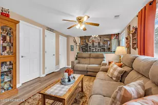 10 Garrett Pl, New Monmouth, NJ 07748 - Photo 18