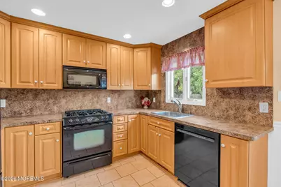 10 Garrett Place, New Monmouth, NJ 07748 - Photo 26