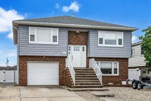 39 Green Island Rd, Toms River Township, NJ 08753 - Photo 2