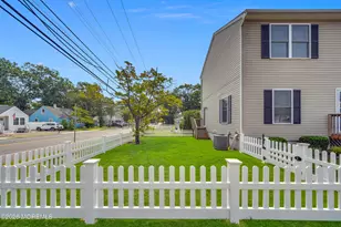 500 Hardenberg Ave, Point Pleasant, NJ 08742 - Photo 6