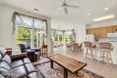 16 Bellflower Drive, Lakewood, NJ 08701 - Photo 18