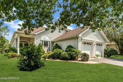 16 Bellflower Drive, Lakewood, NJ 08701 - Photo 2