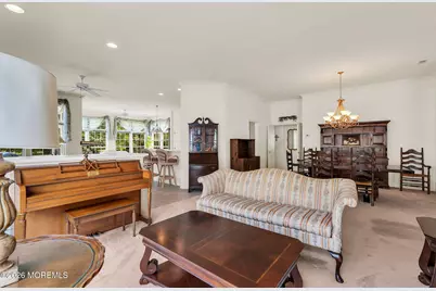 16 Bellflower Drive, Lakewood, NJ 08701 - Photo 12