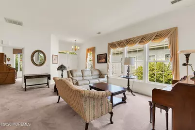 16 Bellflower Drive, Lakewood, NJ 08701 - Photo 10