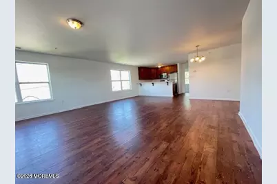 306 Main Street #203, Keansburg, NJ 07734 - Photo 4