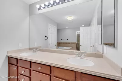 94 Deepwater Circle, Manalapan Township, NJ 07726 - Photo 28