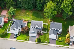 52 Waterford Ave, Morganville, NJ 07751 - Photo 2