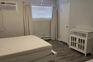 76 Manchester Ct, Red Bank, NJ 07701 - Photo 10