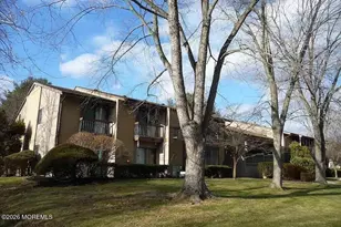 76 Manchester Ct, Red Bank, NJ 07701 - Photo 1