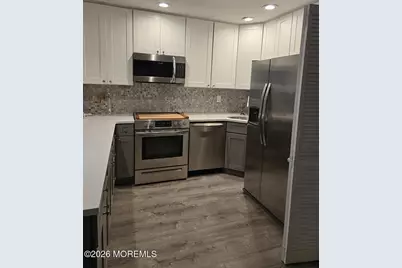 76 Manchester Court, Red Bank, NJ 07701 - Photo 6