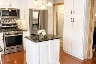 565 Sumner Ave, Belford, NJ 07718 - Photo 10