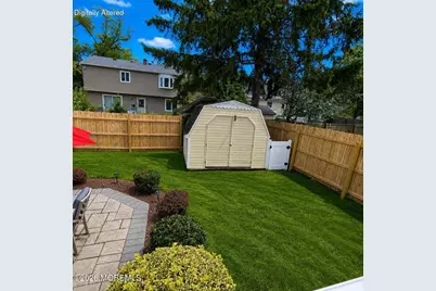 565 Sumner Avenue, Belford, NJ 07718 - Photo 24