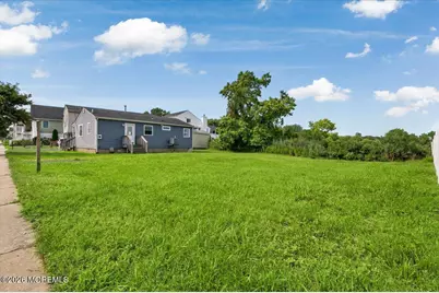 303 Union Avenue, Union Beach, NJ 07735 - Photo 24