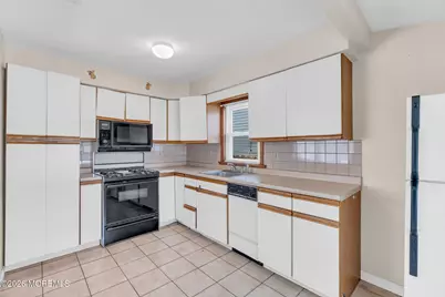 5 Summerfield Avenue, South Amboy, NJ 08879 - Photo 6