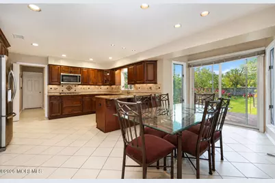 20 Cooperhawk Drive, Manalapan Township, NJ 07726 - Photo 12