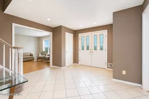 20 Cooperhawk Dr, Manalapan Township, NJ 07726 - Photo 8