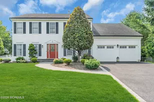 6 Snead Ct, Farmingdale, NJ 07727 - Photo 2
