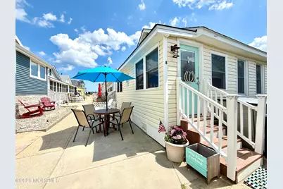 8 Brunswick Place, Point Pleasant Beach, NJ 08742 - Photo 1
